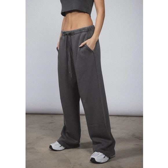 Elwood Pants - Elwood Core Straight Leg Sweatpants Women Medium Vintage Grey Organic Athleisure